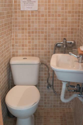 Hostal Antisthenes Guesthouse