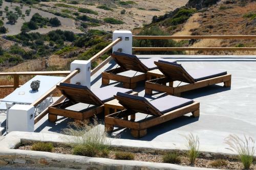 3 Paros *all Season* Villas