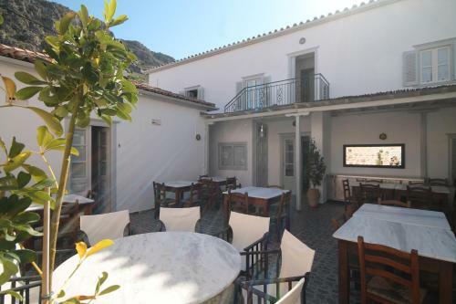 Hostal Guesthouse Alexandra