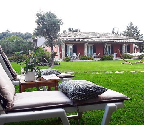 Efi & Sofia Apartments