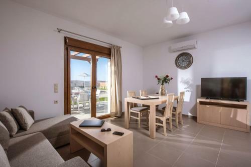 Villa Oikos- "your Cretan House"