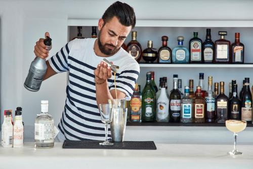 Hotel Kirini - My Mykonos Retreat