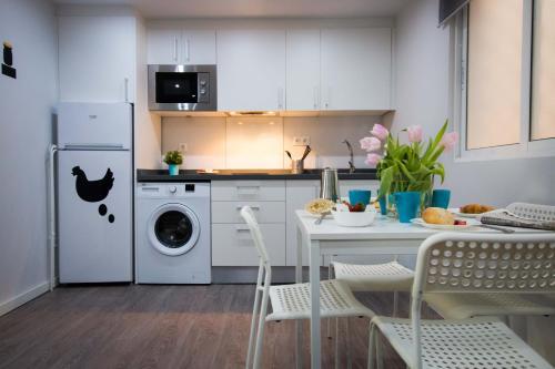 Apartments Holidays 2 Malaga Historic Center