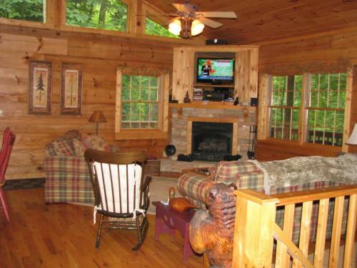Arbor Den Log Cabin