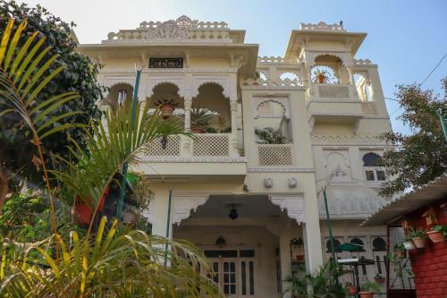 Hostal Gadh Ganesh Paying Guest House