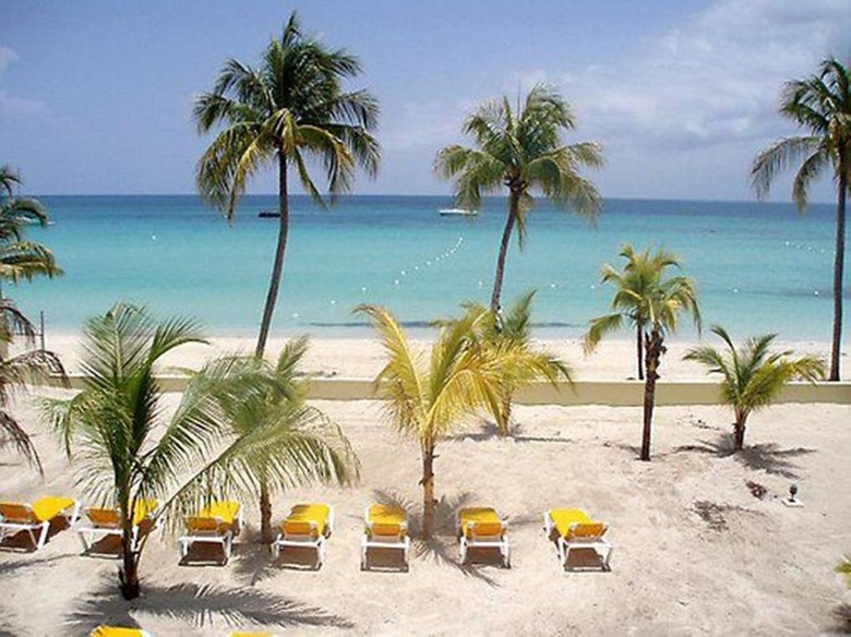 Hotel Rooms On The Beach Negril