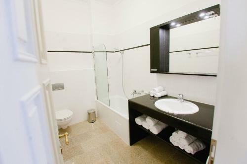 Grand Market Luxury Apartments