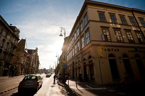 Grand Market Luxury Apartments