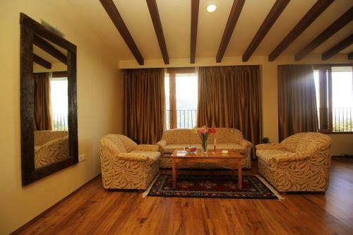 Hotel Tarayana Grand