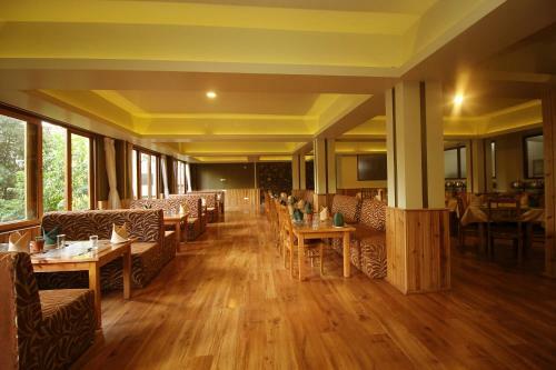 Hotel Tarayana Grand