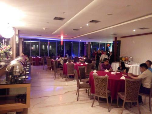 Pasar Baru Square Hotel Bandung, Dhm Associates.