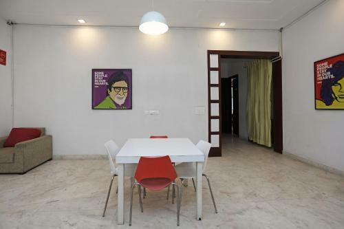Hotel Oyo Flagship 136 Sector 45 Noida