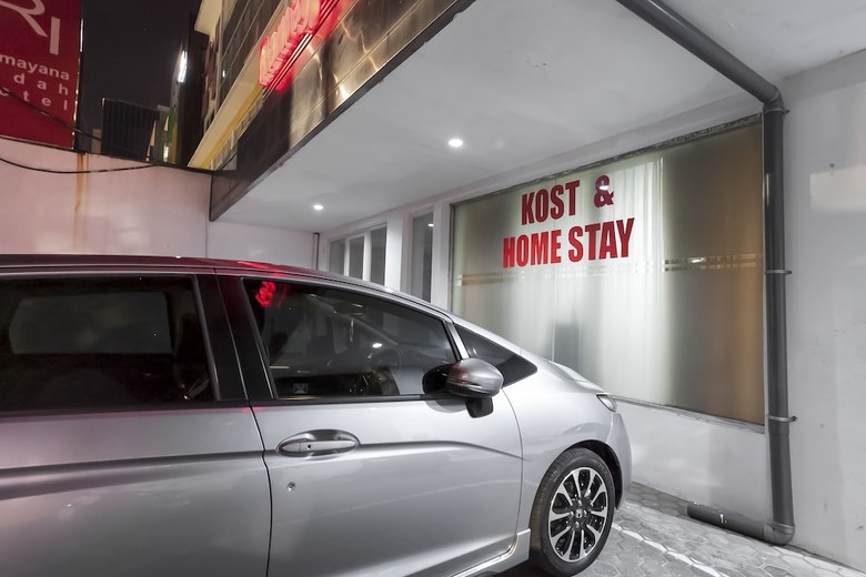 Hostal Reddoorz @ Panglima Sudirman