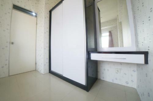 Hostal Reddoorz Apartment @ Pegangsaan Kelapa Gading