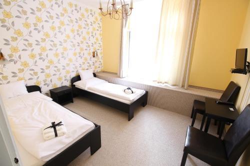 Bed & Breakfast Play Pub �tterem �s Panzi�