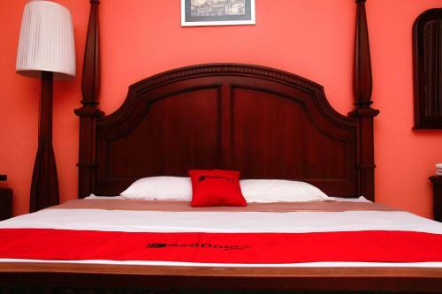 Hostal Reddoorz @ Sersan Bajuri