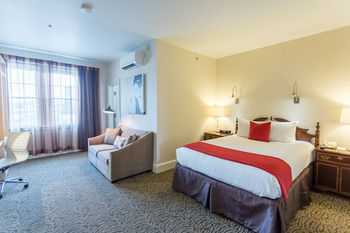 The Artmore Hotel