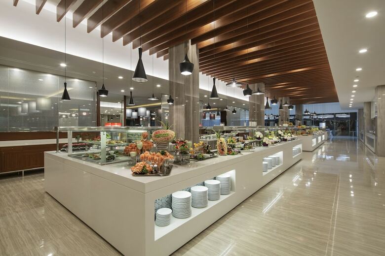 The Sense Deluxe Hotel