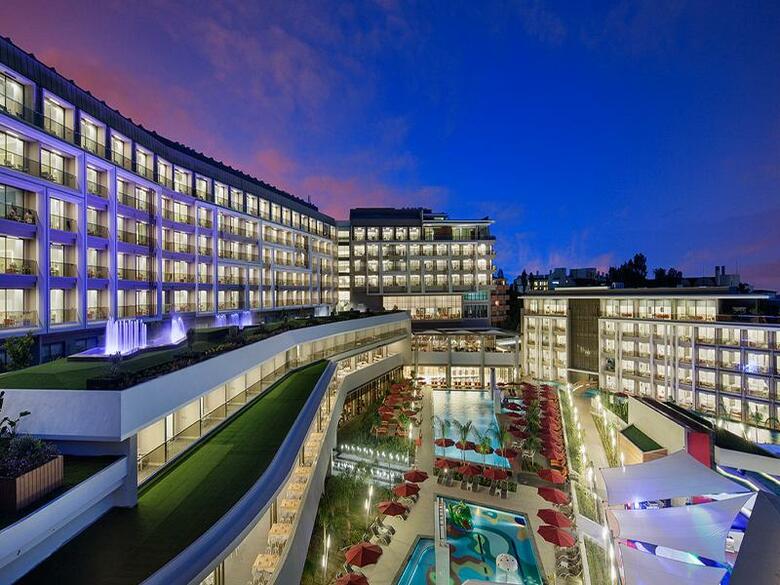 The Sense Deluxe Hotel