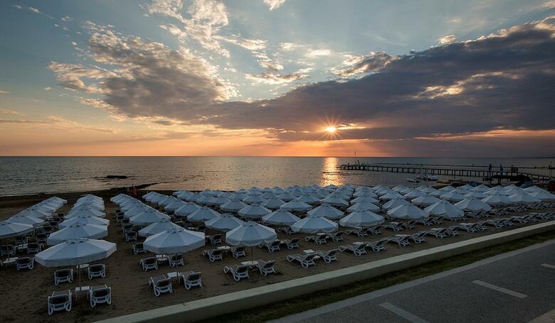 The Sense Deluxe Hotel