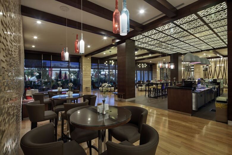 The Sense Deluxe Hotel