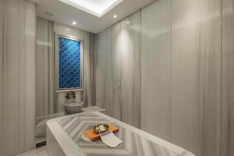 The Sense Deluxe Hotel