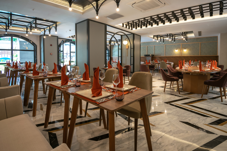 Hotel Emir Beach