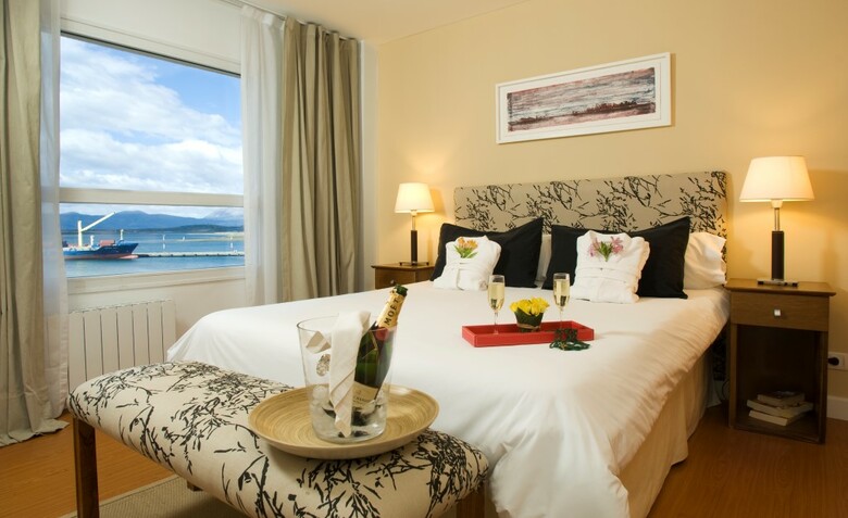 Hotel Cilene Del Faro Suites & Spa