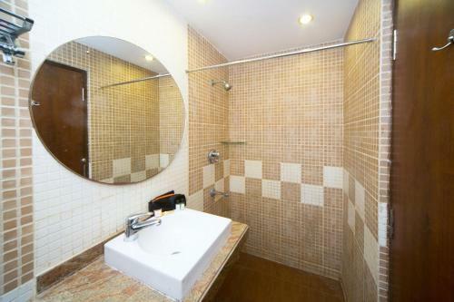 Hotel Bhammar's Inn - A Pure Veg