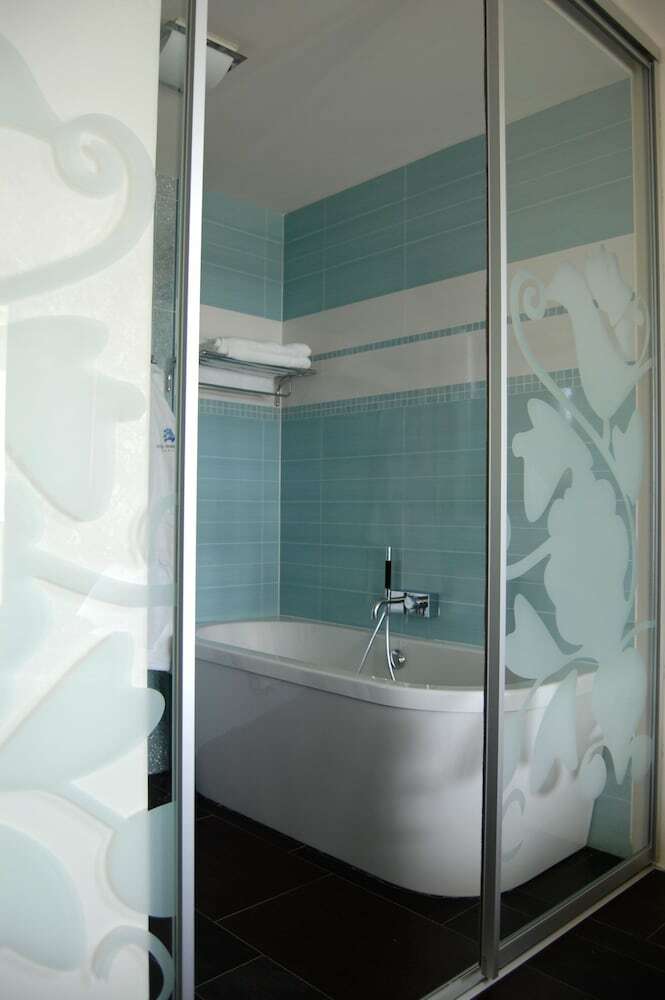 Echo Residence All Suite Hotel