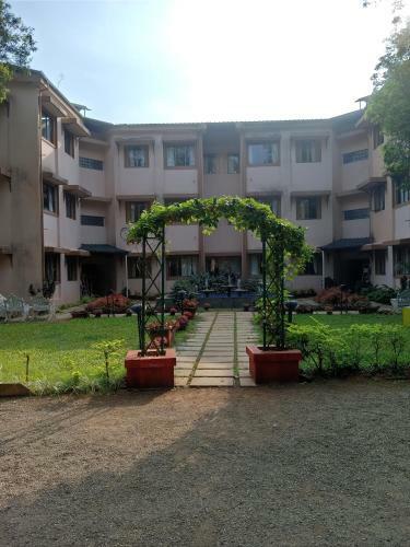 Hotel Krisna All Suite Stay