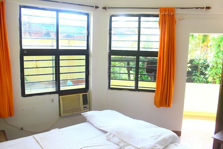 Hotel Poonam Village Resort