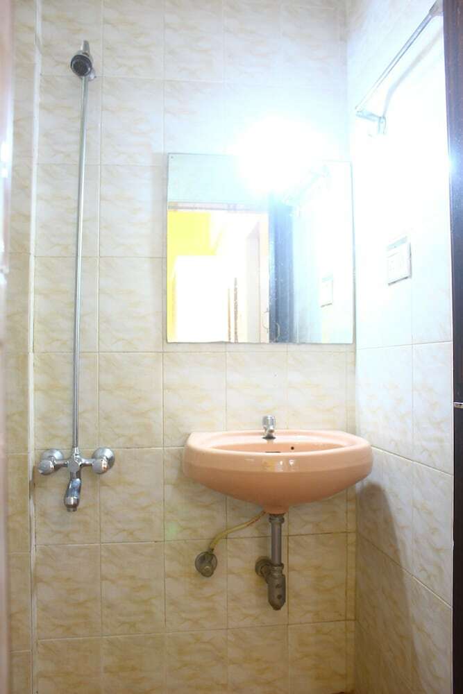 Hotel Poonam Village Resort