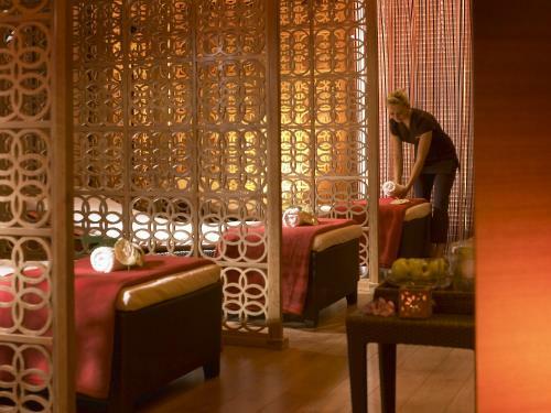 Castlecourt Hotel, Spa & Leisure