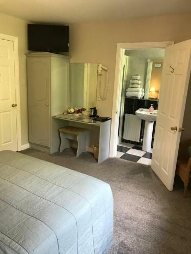 Hostal San Antonio Guesthouse