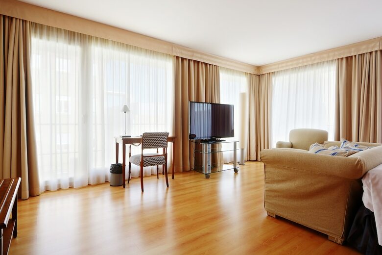 U Hotel Villa-gom�