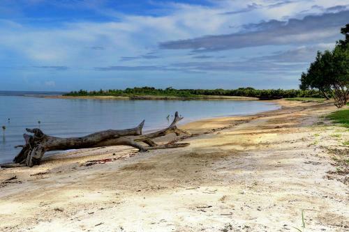 Albergue Nila Beach Resort
