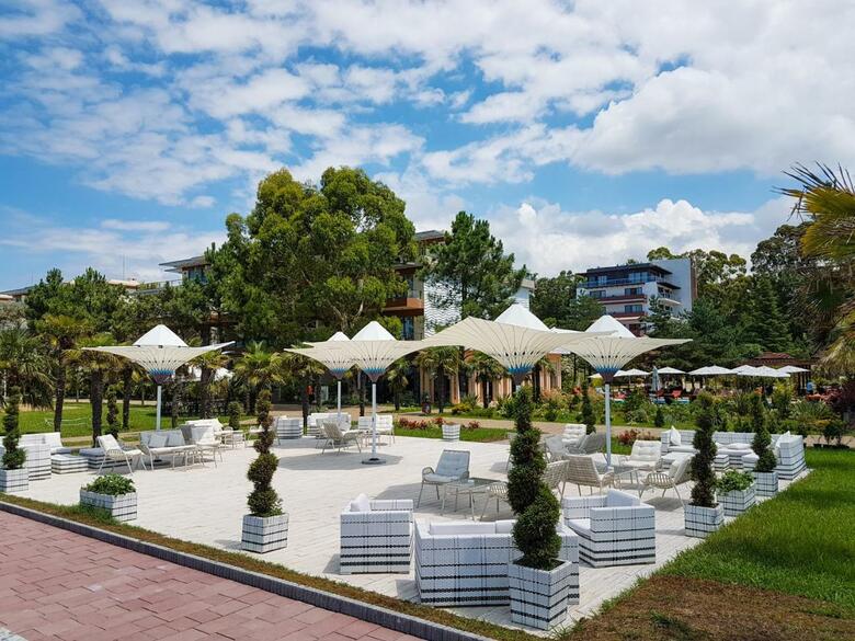 Luxury Dreamland Oasis Apartments