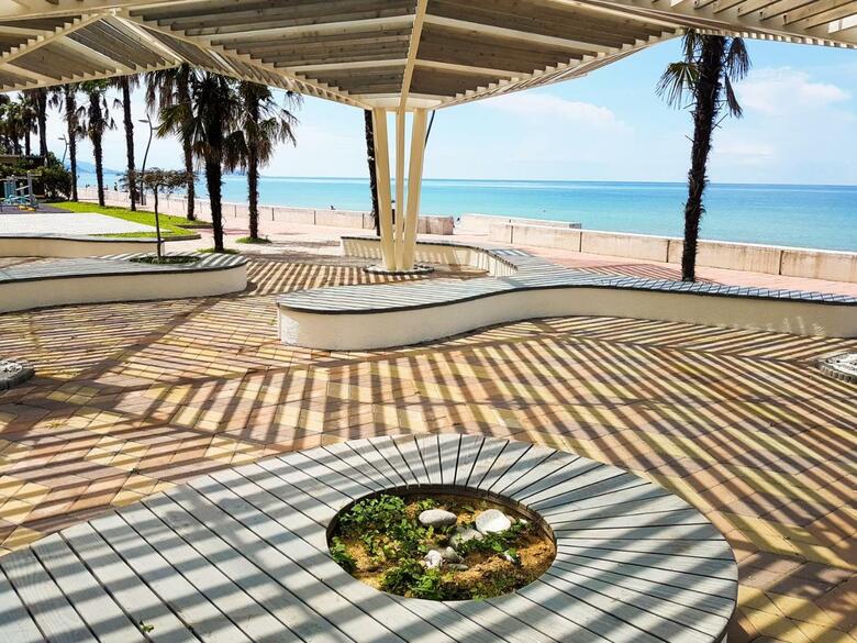 Luxury Dreamland Oasis Apartments