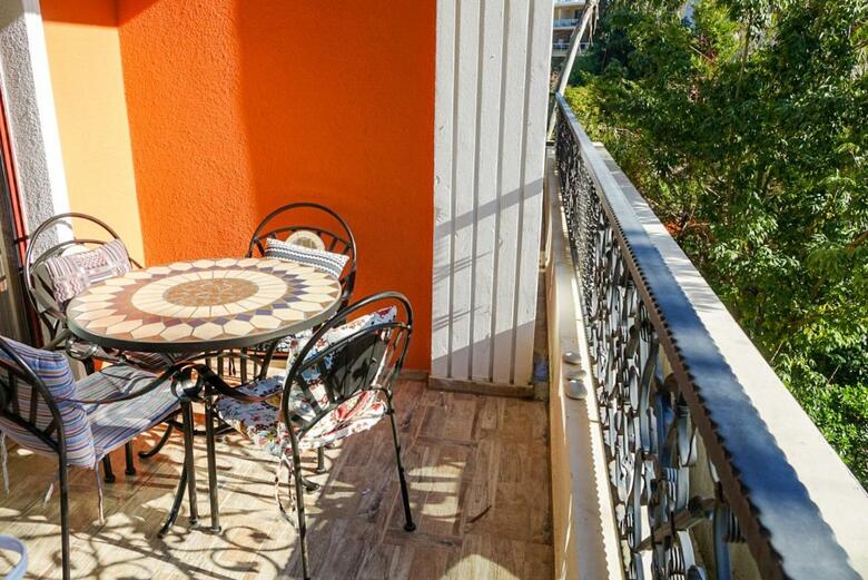 Luxury Dreamland Oasis Apartments