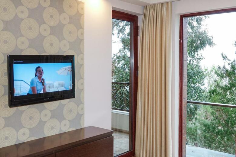 Luxury Dreamland Oasis Apartments