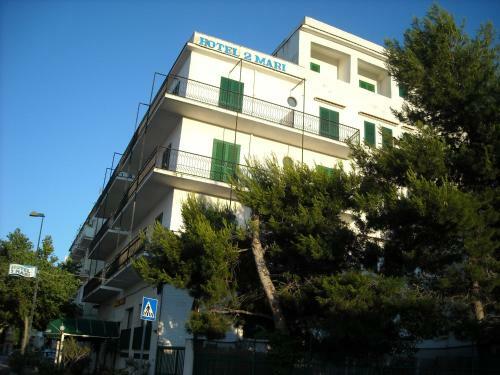 Hotel 2 Mari