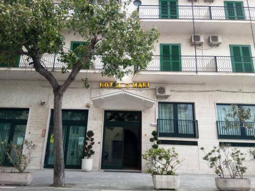 Hotel 2 Mari