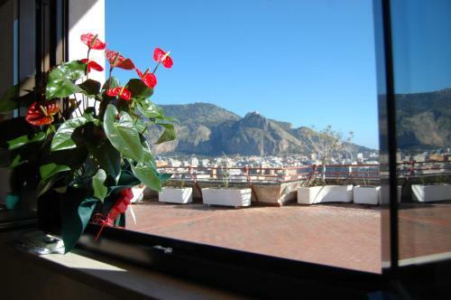 Apartamento Attico Con Vista Su Palermo