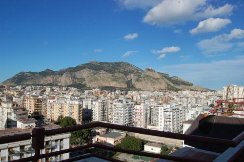 Apartamento Attico Con Vista Su Palermo