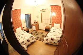 Residencia Boomerang Guesthouse
