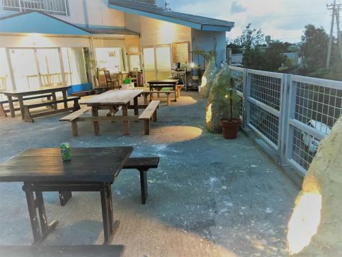 Hostal Pension Crystal Inn Onna