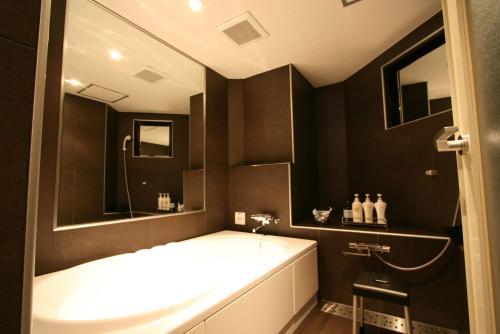 Hotel Varkin (adult Only)