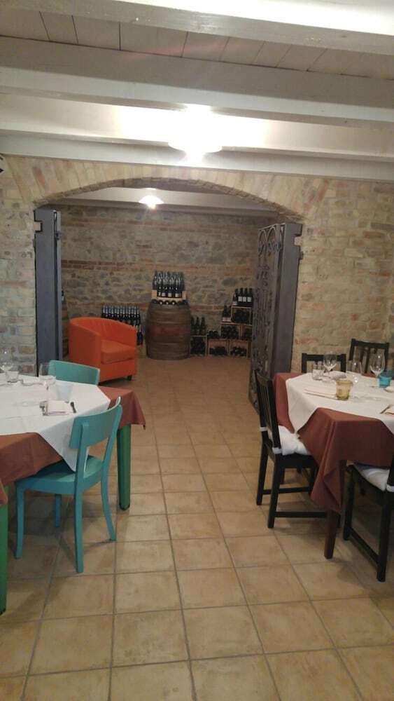 Hostal Mastroianni's Bed & Bistr�