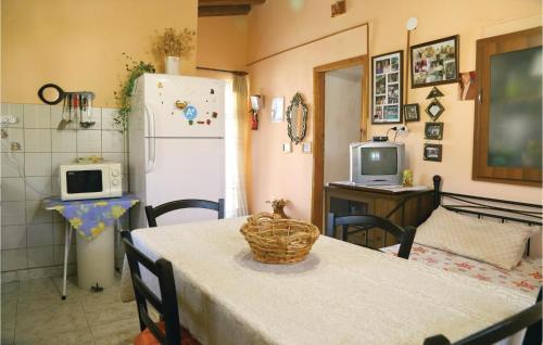 Two-bedroom Holiday Home In Areopoli